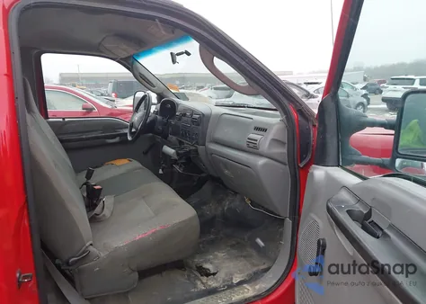 2005 Ford F-250 Xl/Xlt z USA, uszkodzony, nr VIN 1FTNF20525EC97584